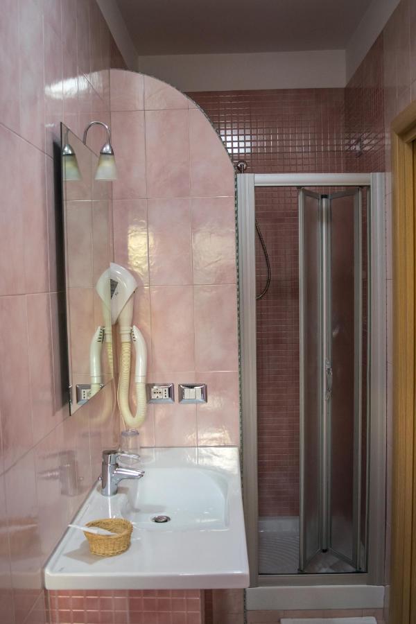 Hotel Ginevra Poggiomarino Luaran gambar